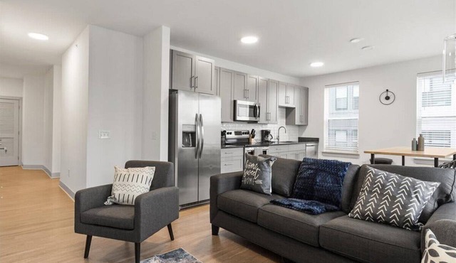 Explore Cincinnati’s Best from a Chic Condo in Cincinnati