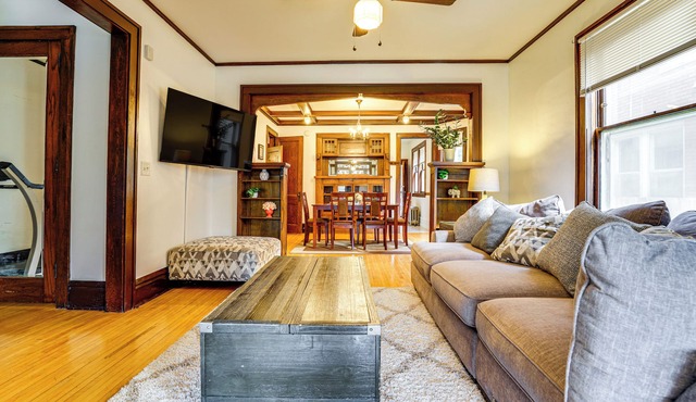 Extended Stays Welcome: 1 MI to North Loop