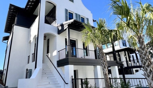 Foresight: Stunning Gulf Front Home, Private Pool w/Spa, Guest House