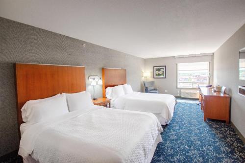 Four Points by Sheraton Saskatoon in Saskatoon
