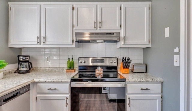 GATA 2 -The Rustic Suite - Close to GSU