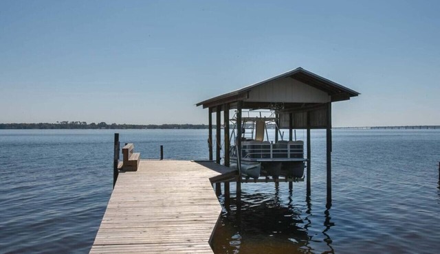 Gorgeous Bay Landing private pool-pet friendly