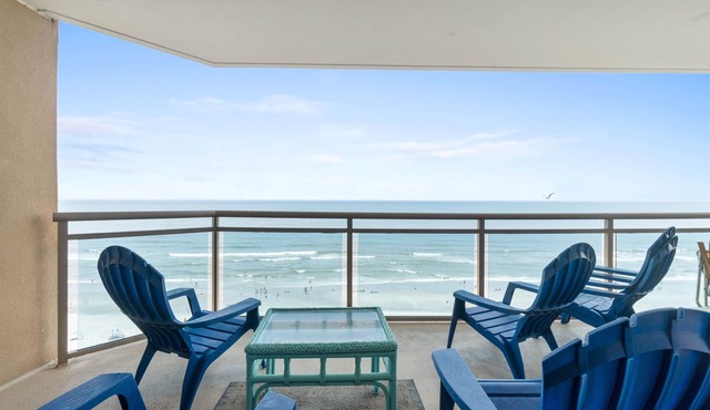 Gorgeous Rare Corner "C" Wrap-Around Oceanfront Bahama Sands 3BR/3BA Ocean Drive