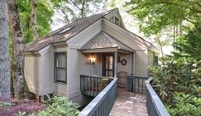 Gorgeous views and easy access to Lake Toxaway, NC's Largest Private Lake.