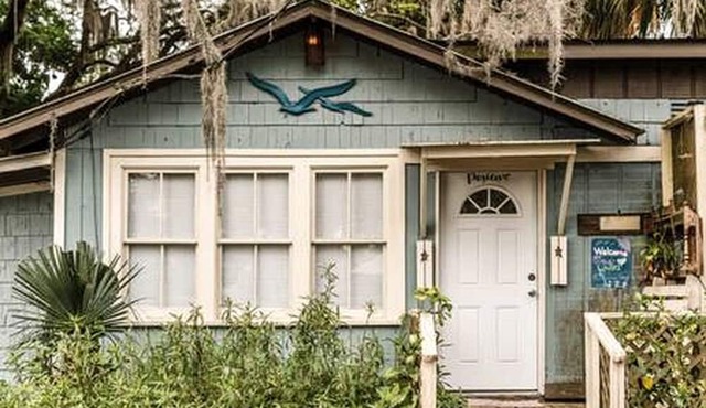Gorgeous Waterfront Studio Cabin Rental on Lake George near Palm Coast, Florida