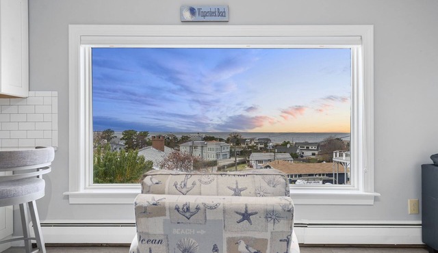Gull's Nest - Ocean Views from the Living Room in Gloucester