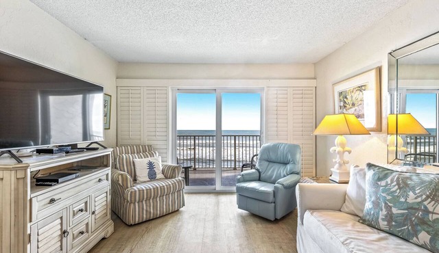 HA310- Hacienda del Sol 1 Lovely, direct beachfront 2 bedroom 2 bath condo