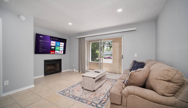 Heart of Historic Springfield: 30-day minimum!