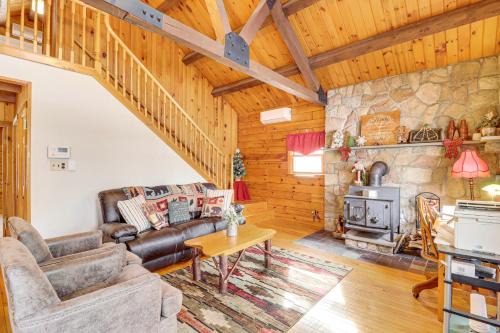 Hike + Ski: Log Cabin in East Stroudsburg!