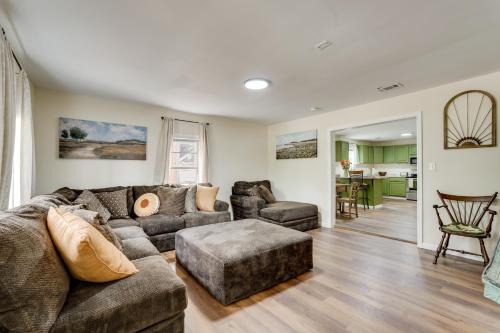 Historic Louisville Steps Away! Work & Play Home