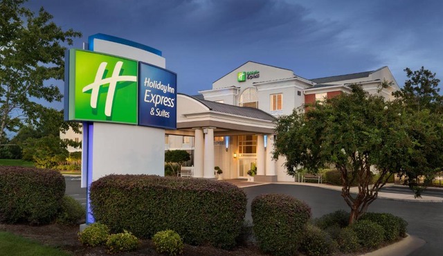 Holiday Inn Express & Suites Auburn - University Area by IHG