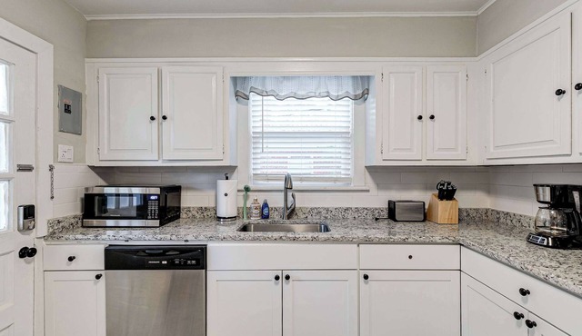 Home Sweet Stay/spacious/peaceful/central location in Richmond