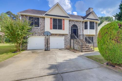 Home w/Large Yard in Quiet Atlanta Suburb