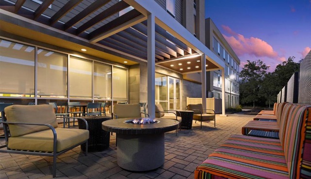 Home2 Suites Dover in Dover