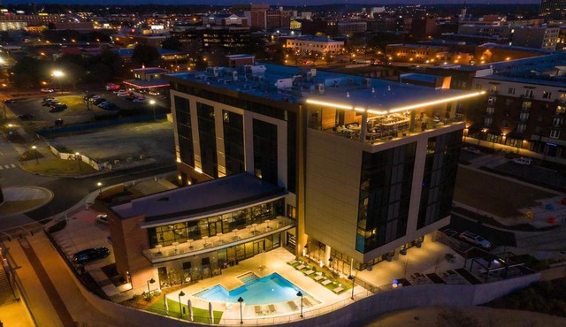 Hotel Indigo - Columbus at Riverfront Place by IHG