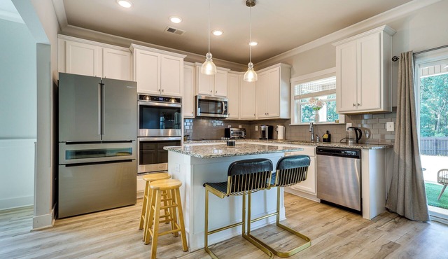 Huntsville Oasis w/Basketball Court & Patio!
