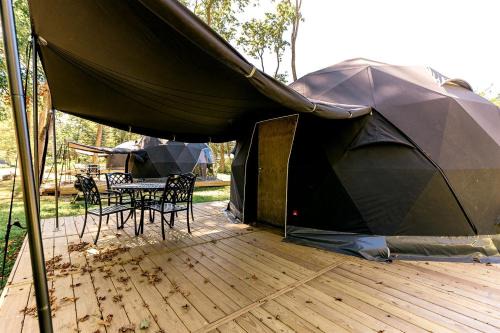 Idyllic Geodesic Dome Sanctuary near Schoharie Creek in New York in Gilboa