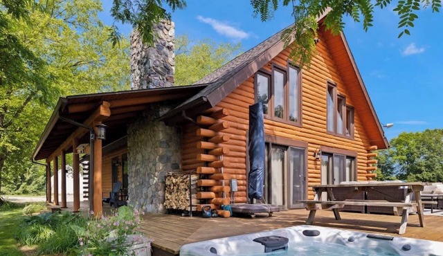 Juniper Presents: 15-Acre Retreat - Pool, Hot Tub, Pond, EV Charger in Rolling Prairie