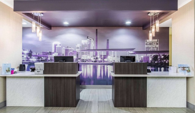 La Quinta Inn & Suites by Wyndham Fultondale Birmingham N
