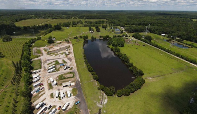 Lake side - 2022 50amp RV for Rent inside Crosslake RV Park