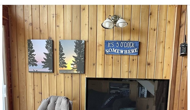 Lakefront, direct access ice fishing, parking for trailers, equipment, Starlink in Arnes