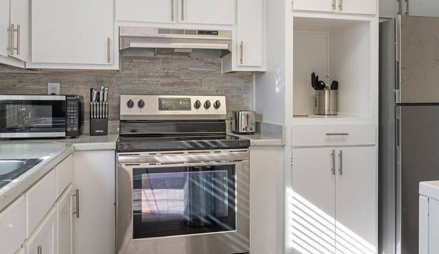Landing at The Park at London - 2 Bedrooms in Morrow