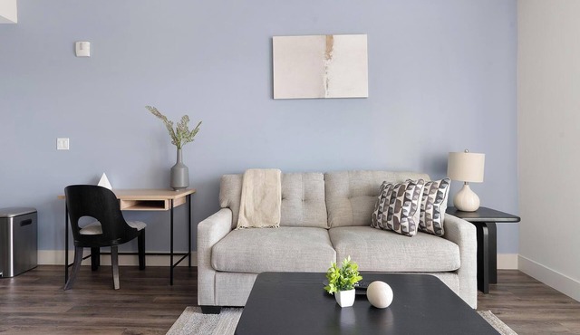 Landing | Beautiful 1BD, Gym