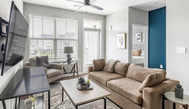 Landing | Stunning 1BD, Gym, Pool