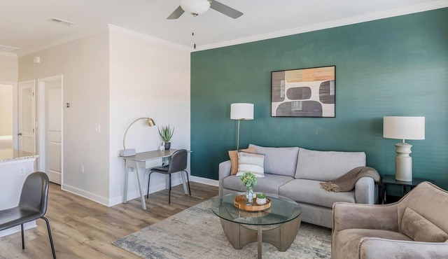Landing | Stunning 1BD, Courtyard, Pool