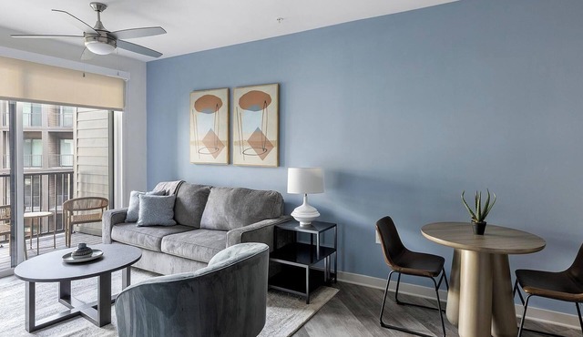 Landing | Stunning 1BD, Yoga Studio, Gym