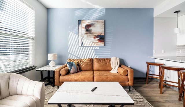 Landing | Stylish 3BD, Gym, Rooftop Lounge