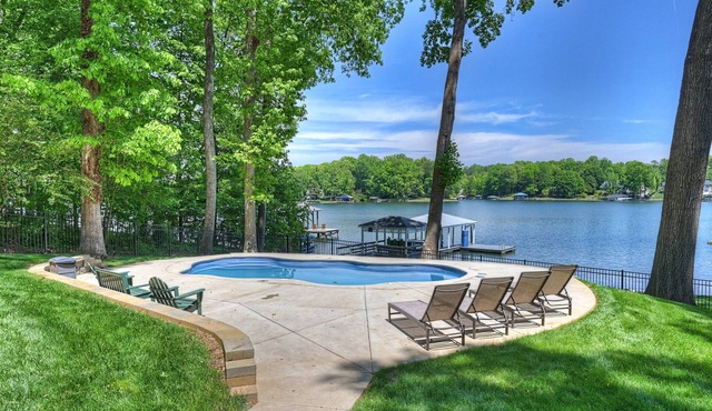 Lucky's Lake House | Sleeps 20 | Pool | Game Room