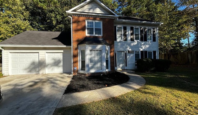 Luxurious, stylish 4-bedroom house in charming Powder Springs.