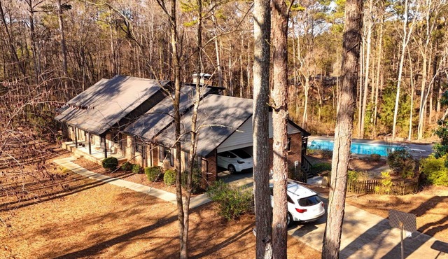 Luxury 5BR East Cobb Home Near Truist Park