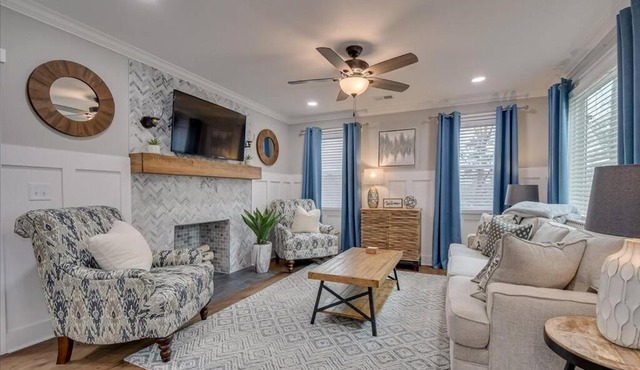 Luxury Augusta Bungalow