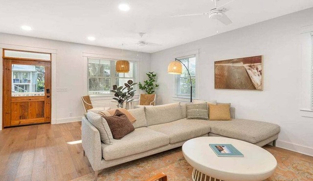 Luxury East Beach Cottage Steps to Beach Access | Twin Oaks St. Simons Island