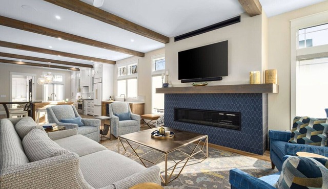 Luxury Home Under the Dome | 2 Min to Notre Dame in South Bend