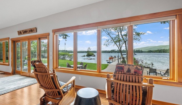 Luxury Lakefront w/Hot Tub, Beach, Mountain Views!