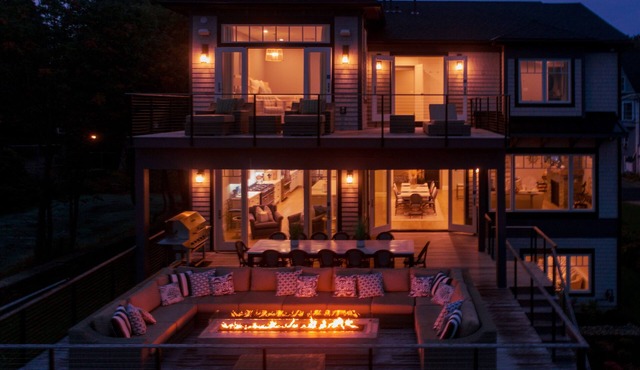 Luxury Oceanfront Estate, Private Cliffside Retreat in York, Maine in York