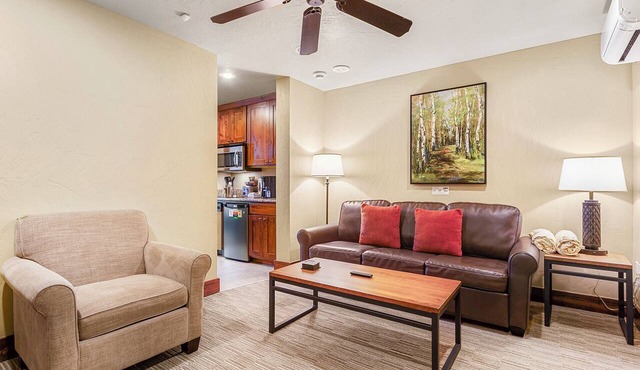 Luxury Suite Grand Lodge Peak 7 Ski-in/out in Breckenridge