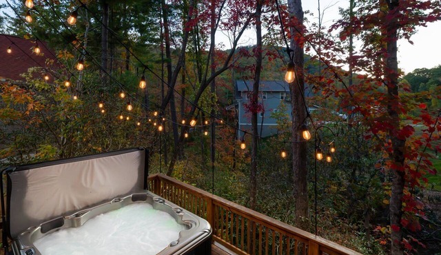 Magnolia Mountain Home | Monthly Mountain Home Near Asheville w/Private Hot Tub in Fairview