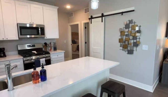 Main Floor charming 2 Bedroom Condo with King master suite in Bettendorf in Bettendorf