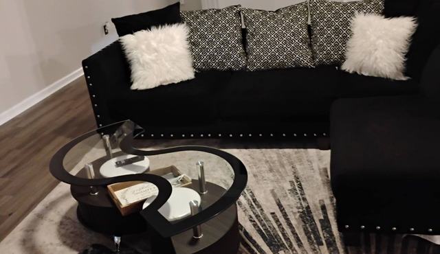 Maison Gris Terrific 4-bedroom house with AC in vibrant Atlanta, Ga