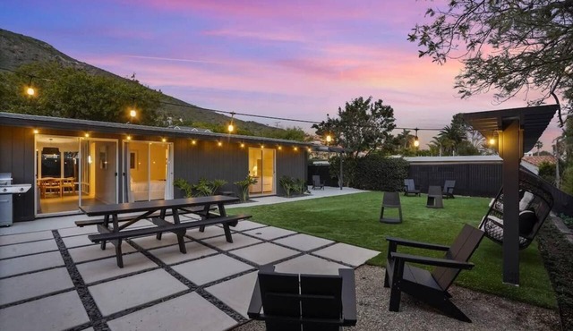 Malibu Beach House by Stay Awhile Villas