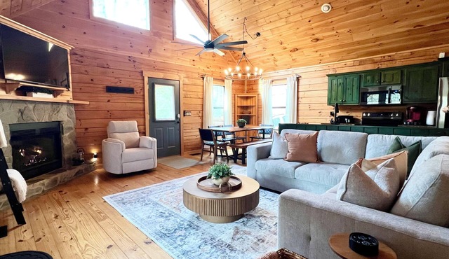 Meadow Vista – 3BR/3BA Cabin Nestled in the Blue Ridge Mountains