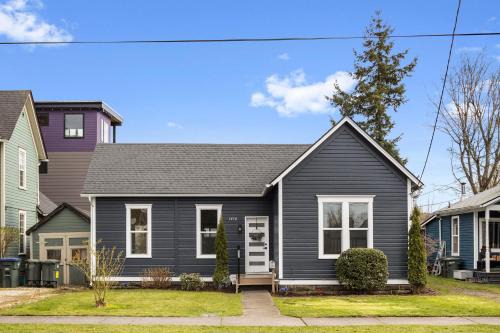 Modern Bellingham Retreat