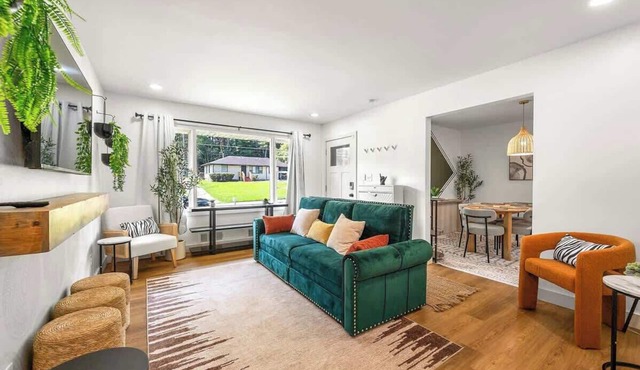 Modern Cozy n Trendy Ranch Home!