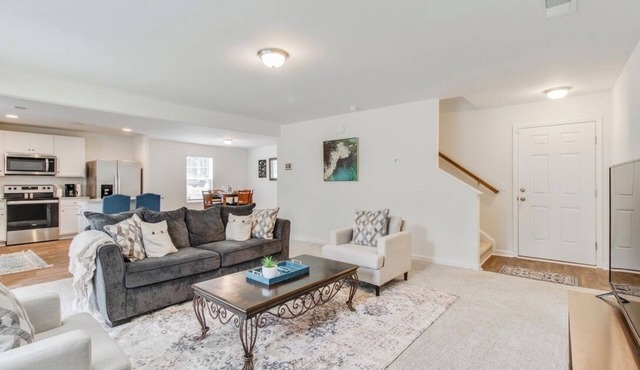 Modern & Private Lexington Retreat Near Columbia!