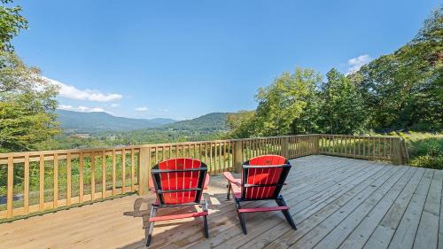 Mountain Haven: Cozy Tiny Home on 16 Acres