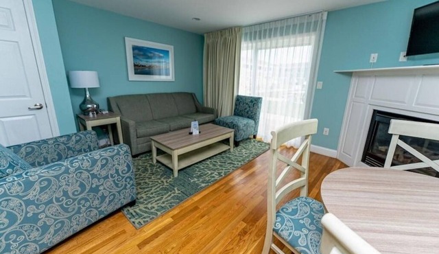 nBeautiful Edgewater Beach Resort-One Bedroom Suite! in Dennis